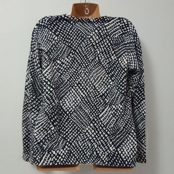 Talbots Black White Abstract Print Sweater Medium Petite - Picture 7 of 7